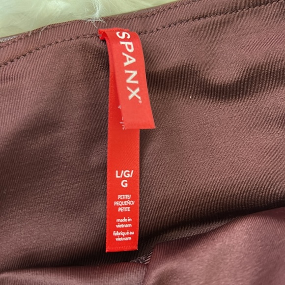 Spanx Faux Patent Leather Leggings Burgundy - Picture 11 of 13
